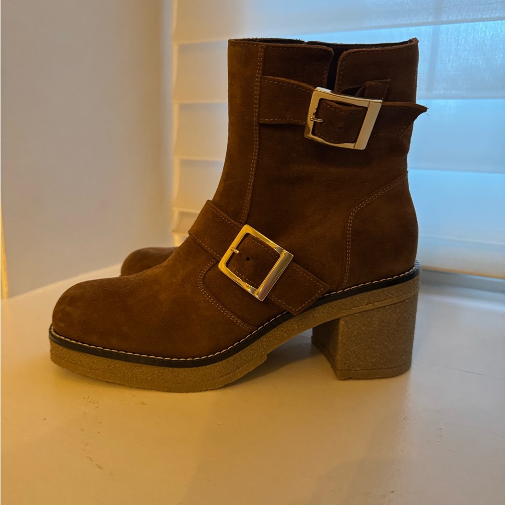 Browns Couture, Brown Suede Ankle Boots
